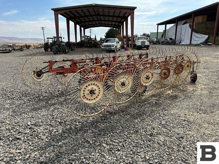 hesston-3980-image-11
