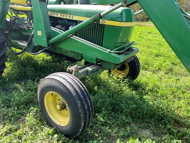 john-deere-2640-image-36