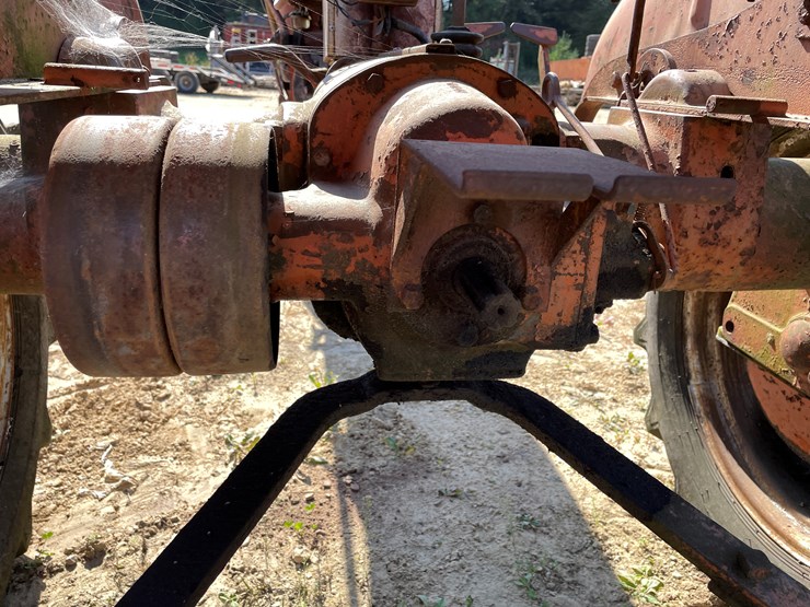 #1889-•-1957-allis-chalmers-c-tractor-image-31