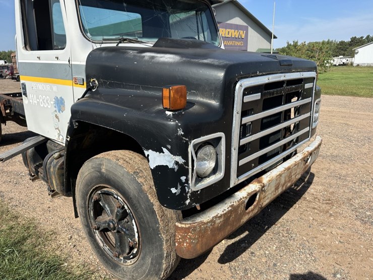 #1414-•-1986-international-1654-cab-chassis-truck-image-16