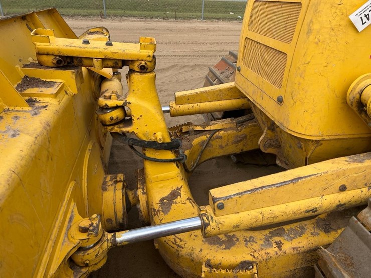 2021-komatsu-d39px-24-image-10