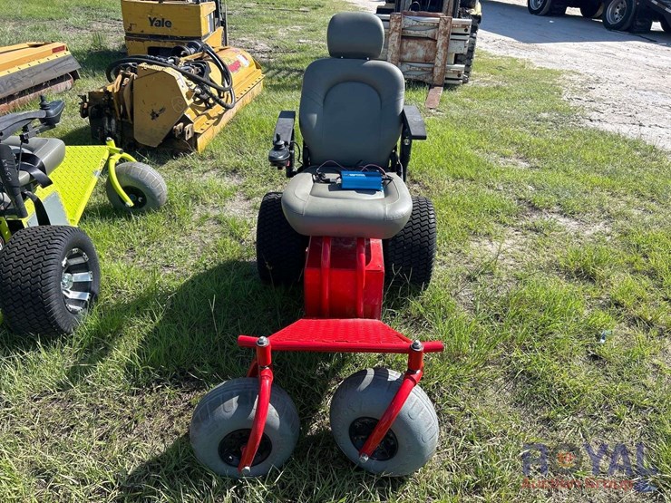 electric-mobility-scooter-image-7