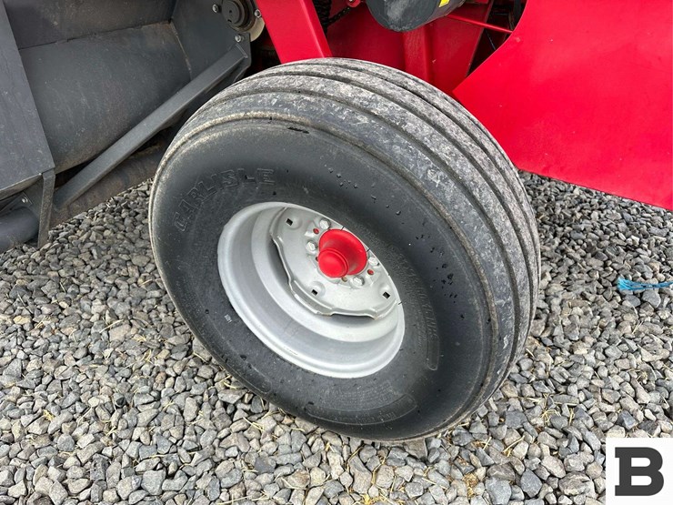 2016-massey-ferguson-1842-image-24