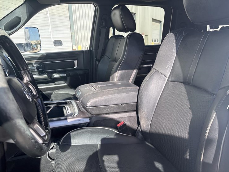 2018-dodge-ram-2500-image-35
