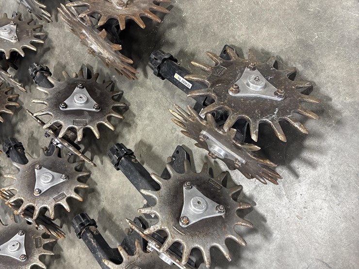 dawn-screw-adjust-row-cleaners-image-15