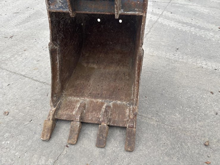 2019-bobcat-e85-image-32