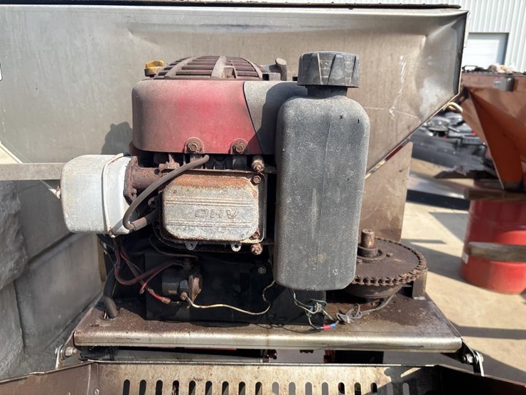 #5023-•-buyers-salt-dogg-truck-sander/salter-image-8