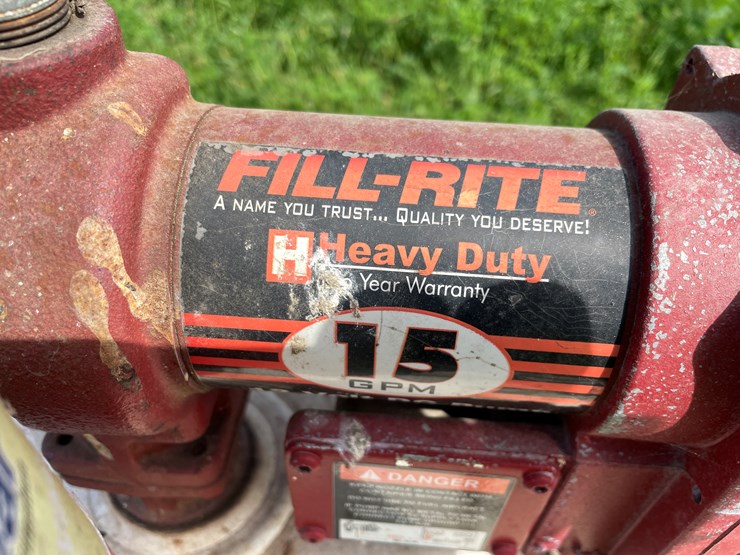 #4451-•-deezee-100-gallon-truck-fuel-tank-image-13