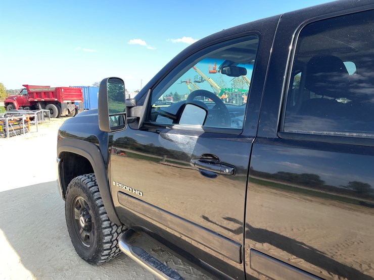 2008-chevrolet-silverado-image-28