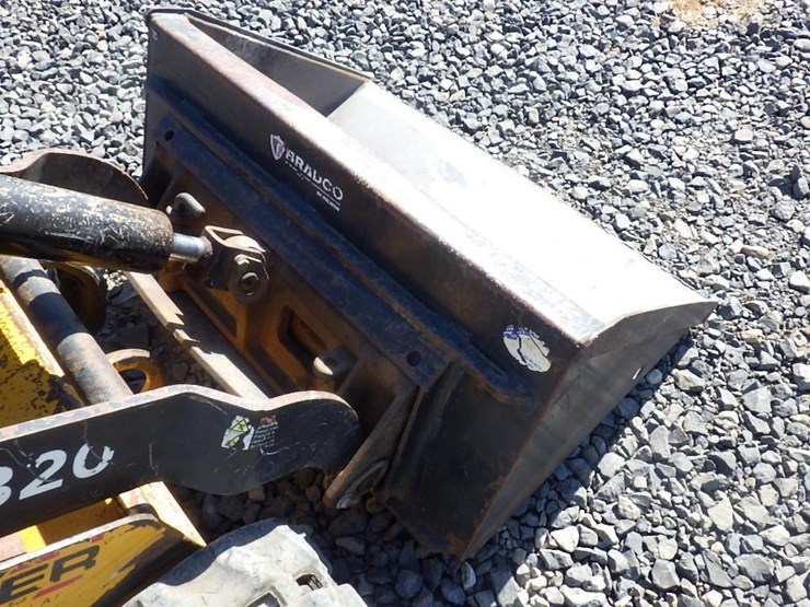 2013-morbark-320-skid-steer-tracked-loader-image-9