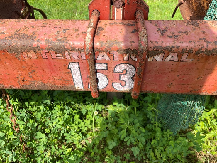 #4474-•-ih-153-cultavator-image-9