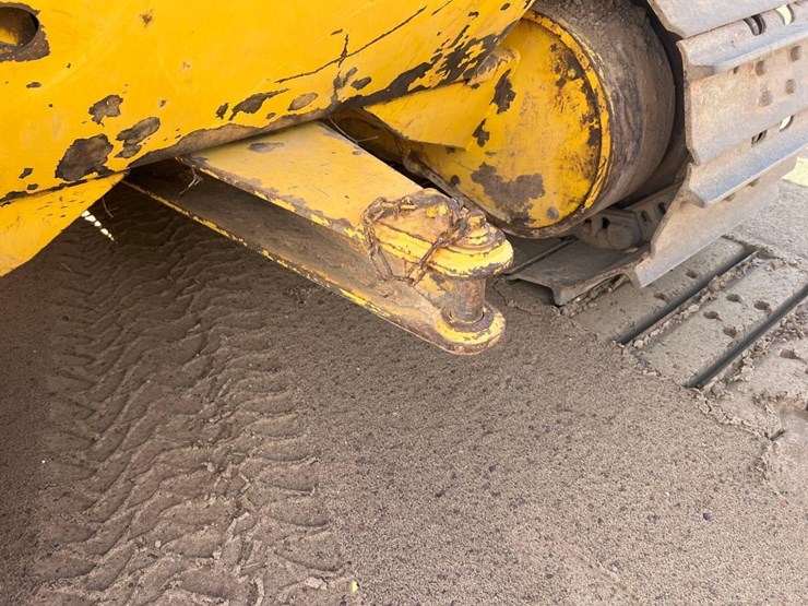 2005-komatsu-d39px-21-image-18