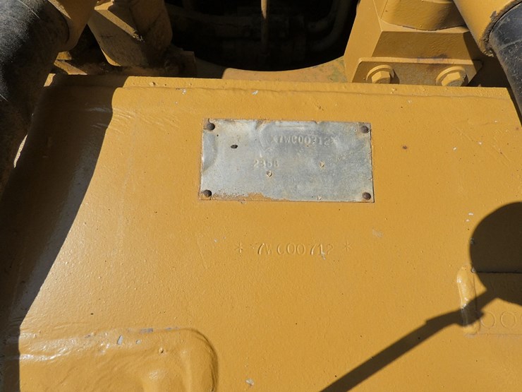 1987-caterpillar-235b-image-2