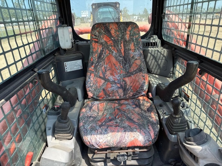 2017-kubota-svl75-2-image-22