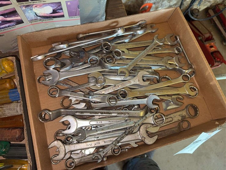large-quantity-of-wrenches-image-5