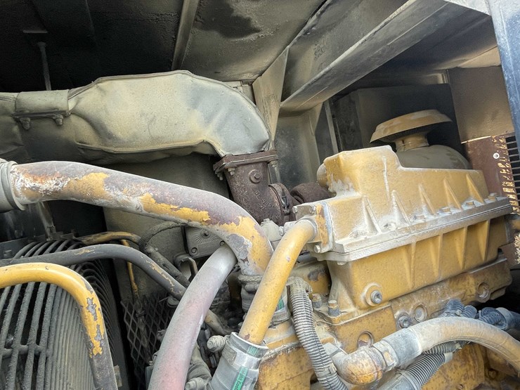 caterpillar-xq125-image-37