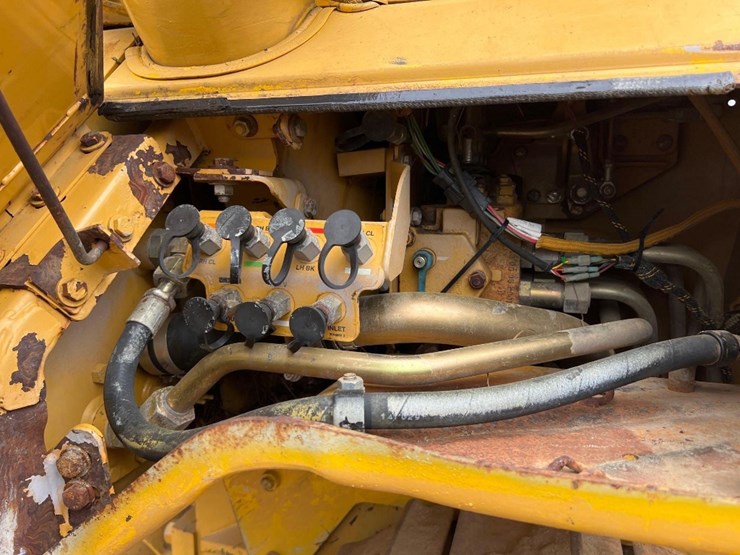 caterpillar-d5n-xl-image-22