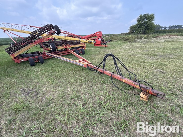 unverferth-35’-rolling-harrow-image-3