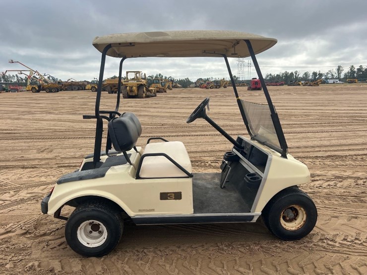 clubcar-gas-golf-cart-image-5