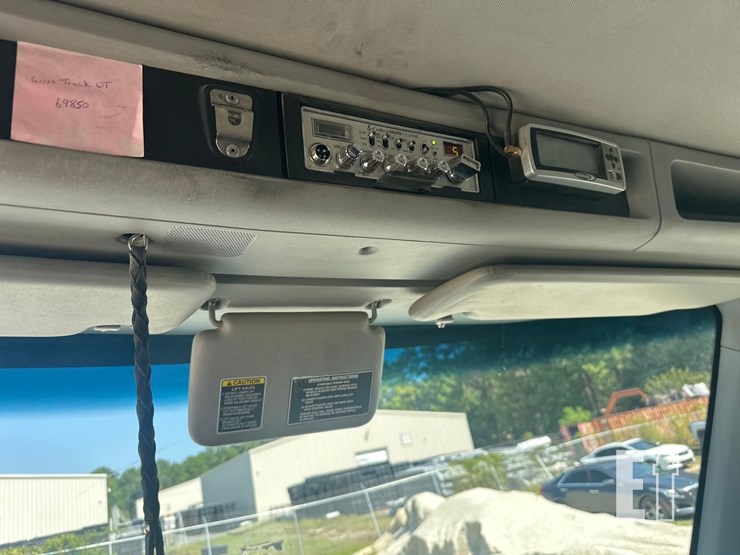 2016-kenworth-t880-image-39