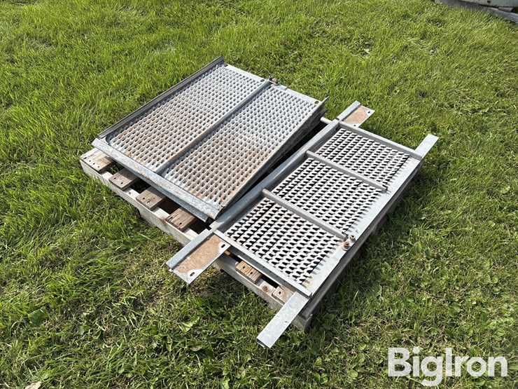 john-deere-9500-combine-top-chaffer/sieve-image-7