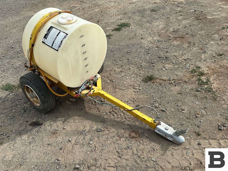 35-gallon-poly-tank-sprayer-image-6