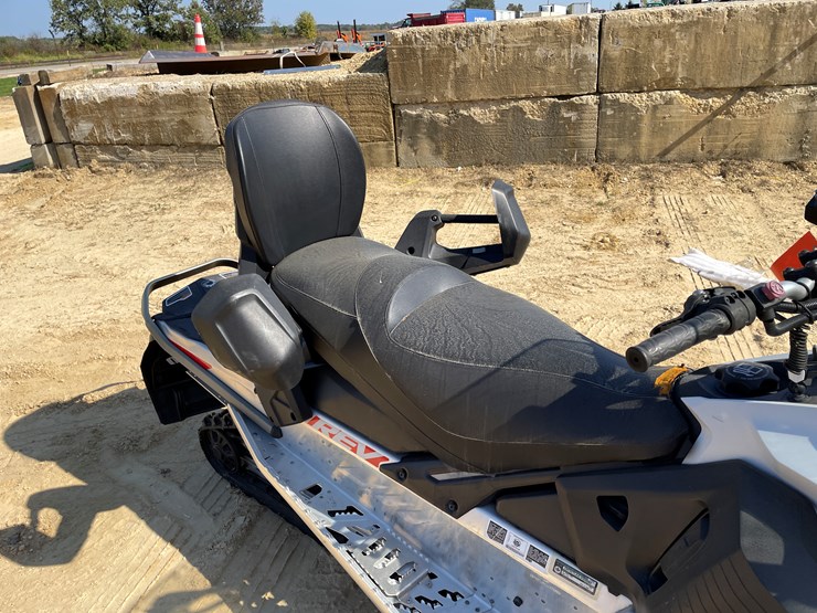 #1896-•-2020-ski-doo-grand-touring-600-snowmobile-(sells-with-bill-of-sale-only)-image-39