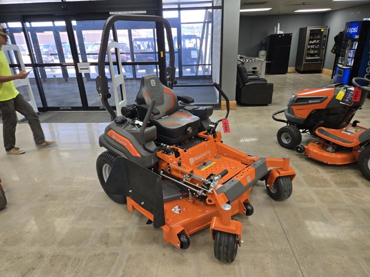 #1785-•-2023-husqvarna-z-560l-zero-turn-lawn-mower-image-7