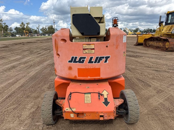 2007-jlg-e400ajp-image-6