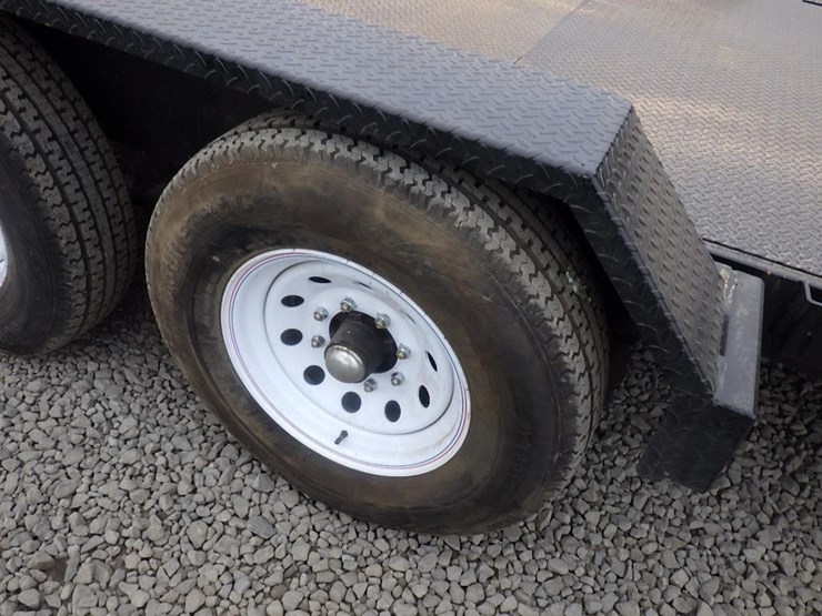 2026-industrias-227t-t/a-tilt-deck-trailer-image-11