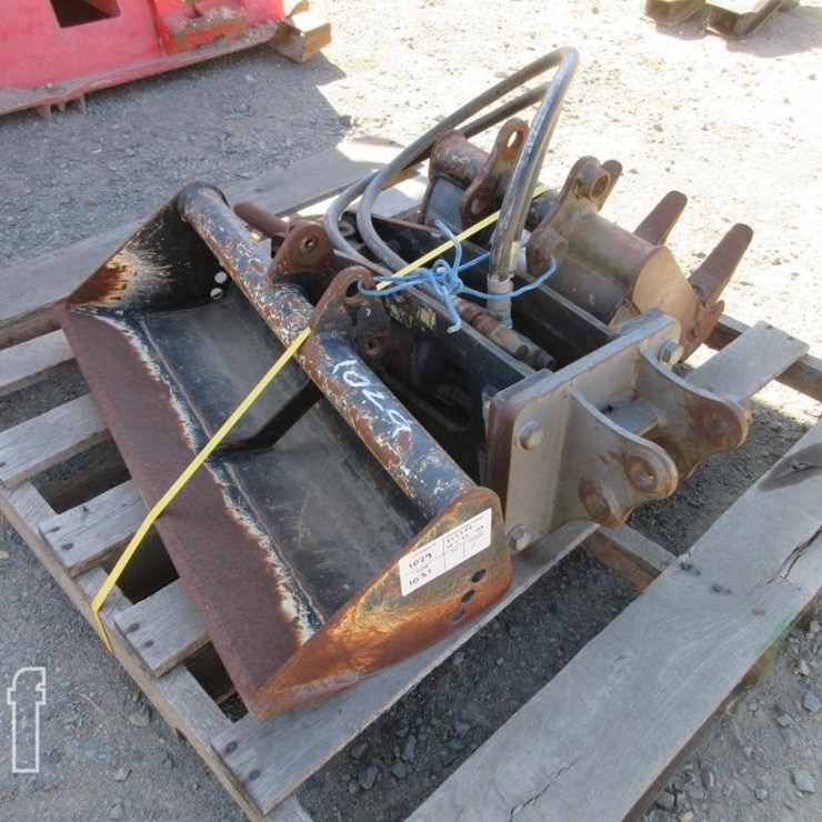 CATERPILLAR 28