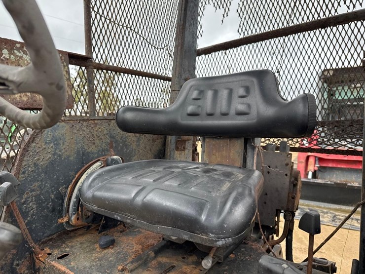 massey-ferguson-398-image-18