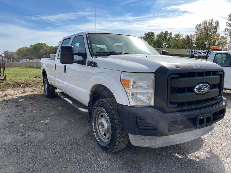 2011-ford-f250-xl-image-3