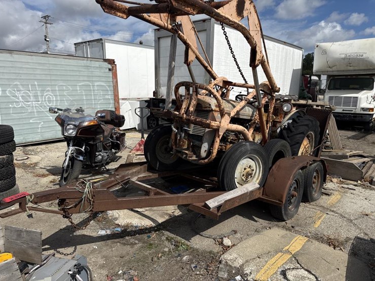 #2305-•-1953-ferguson-tractor-w/-tandem-axle-trailer-image-1