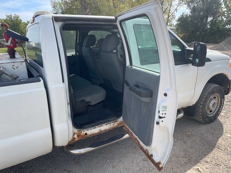 2011-ford-f250-xl-image-151