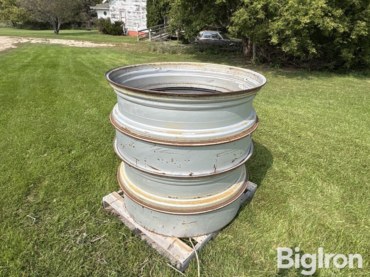 unverferth-46"-band-dual-rims-image-1