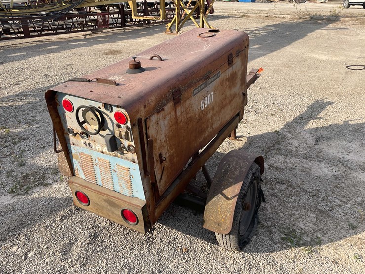 #8633-•-hobart-powerweld-303-welder-trailer-(maq)-image-5