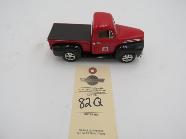 oil-company-advertising-toy-truck-group-image-4