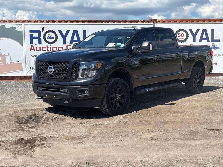 2018-nissan-titan-image-1