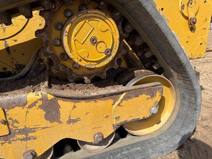 2020-caterpillar-259d3-image-20
