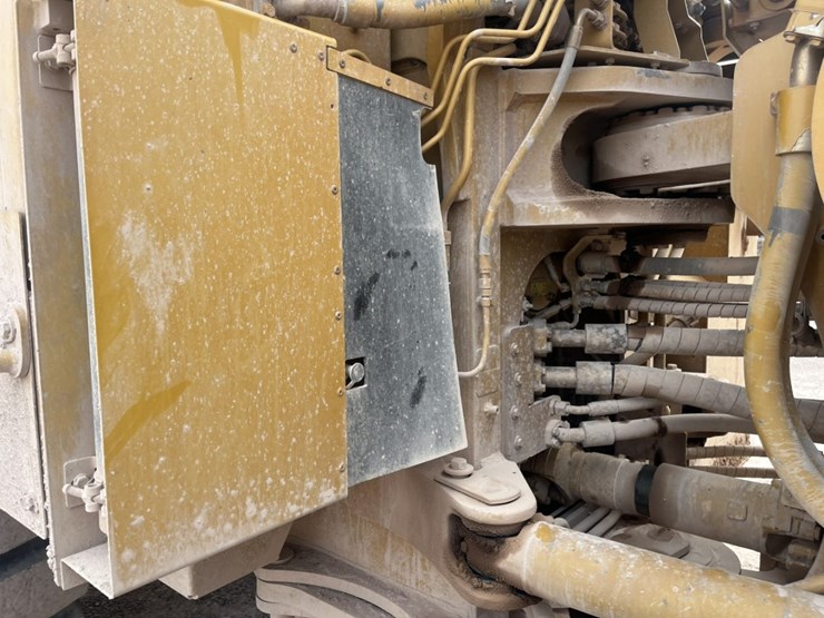 caterpillar-988k-image-102