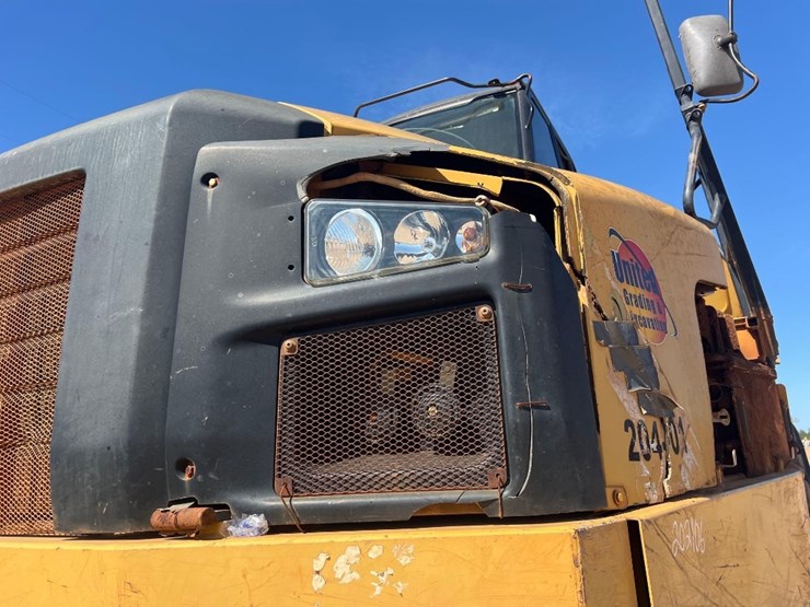 caterpillar-740b-image-9