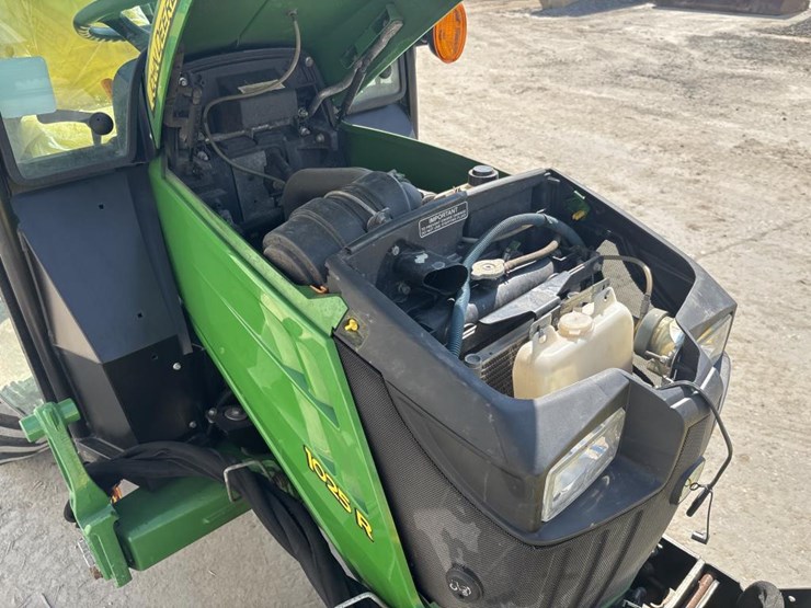 john-deere-1025-image-16