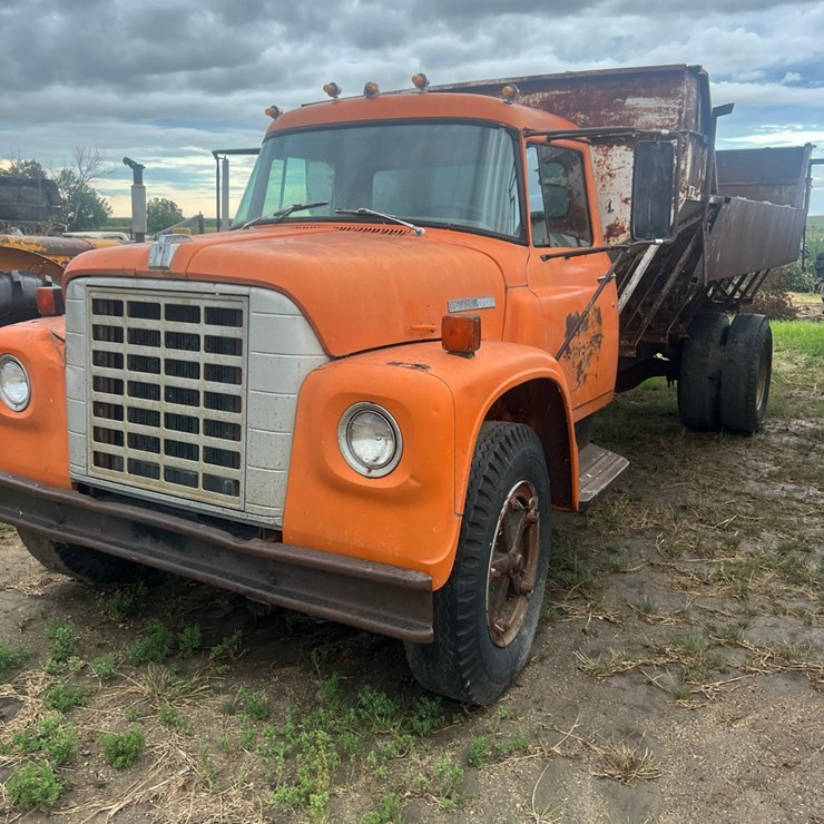 Vintage IH truck, not running