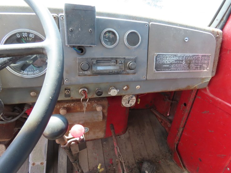 1958-white-mustang-truck-image-16