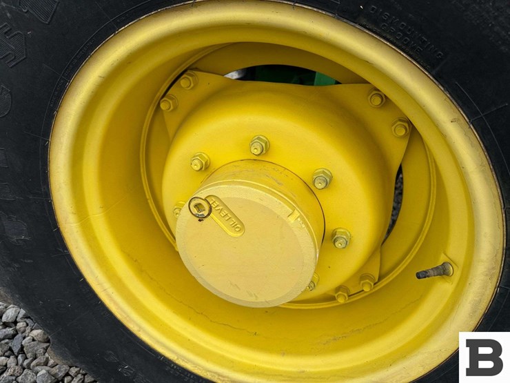 2012-john-deere-6430-image-27