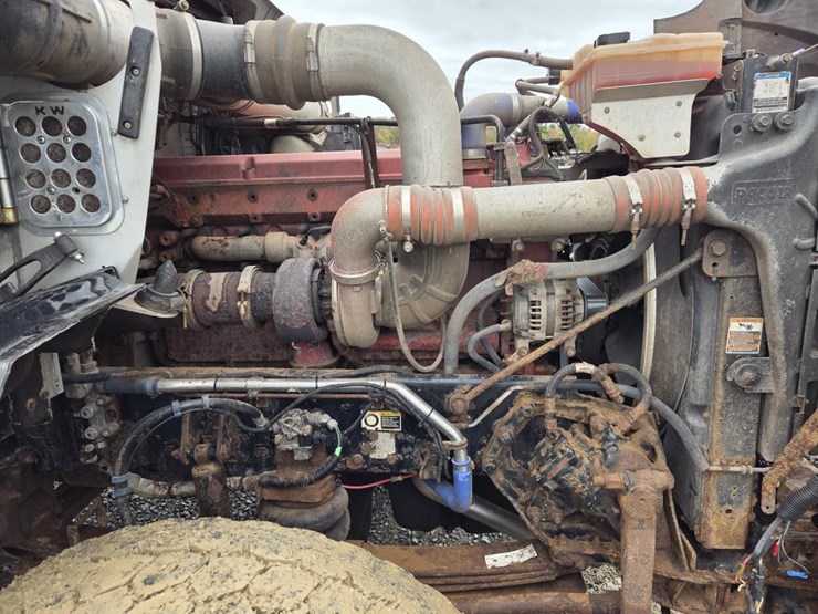 #1701-•-2013-kenworth-t800-log-truck-image-79