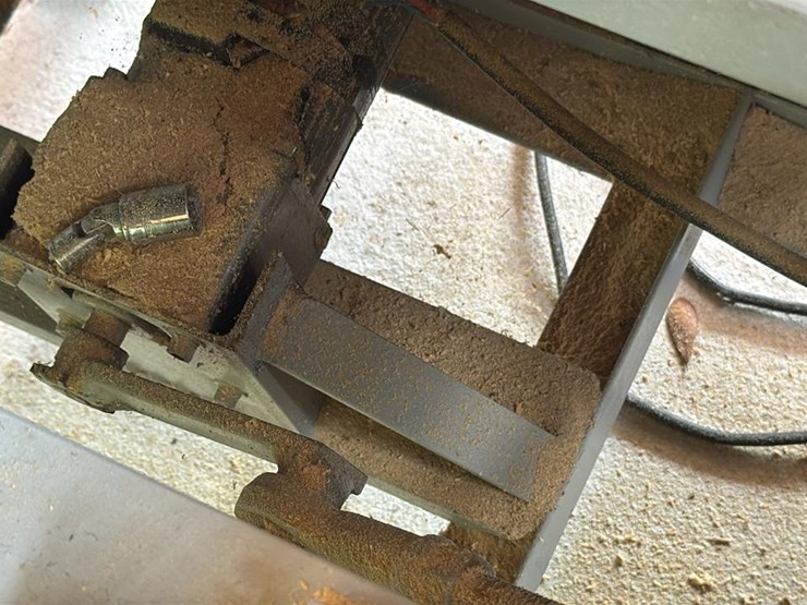 #106-•-trim-saw-image-8