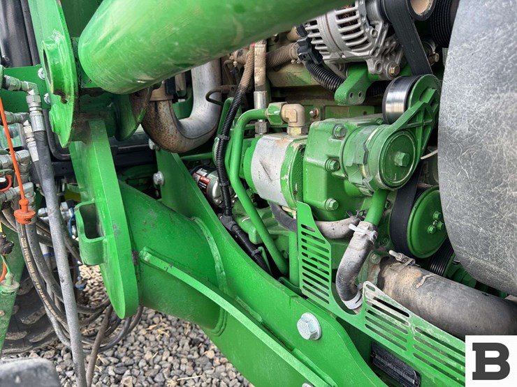 2011-john-deere-6115d-image-35