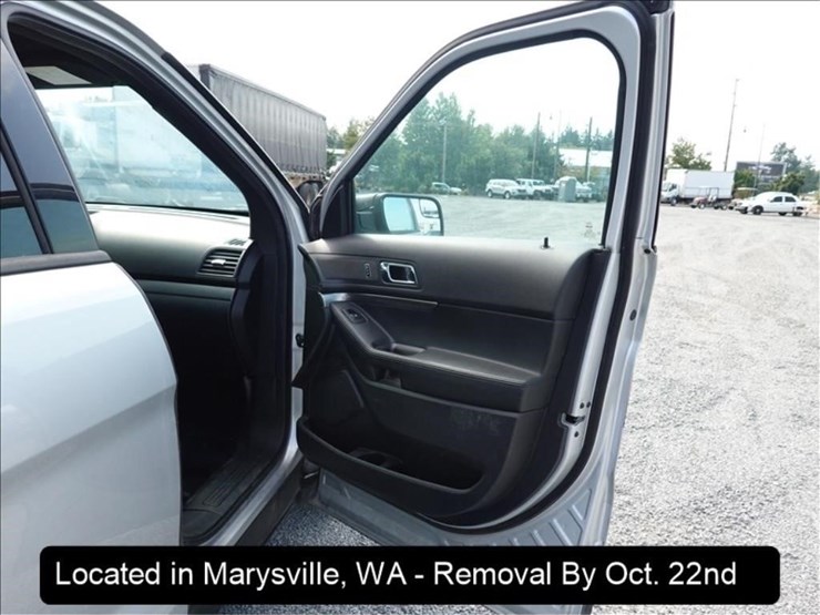 2018-ford-explorer-image-25